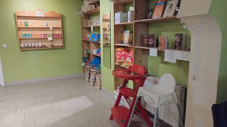 Govardhan Hochstühle