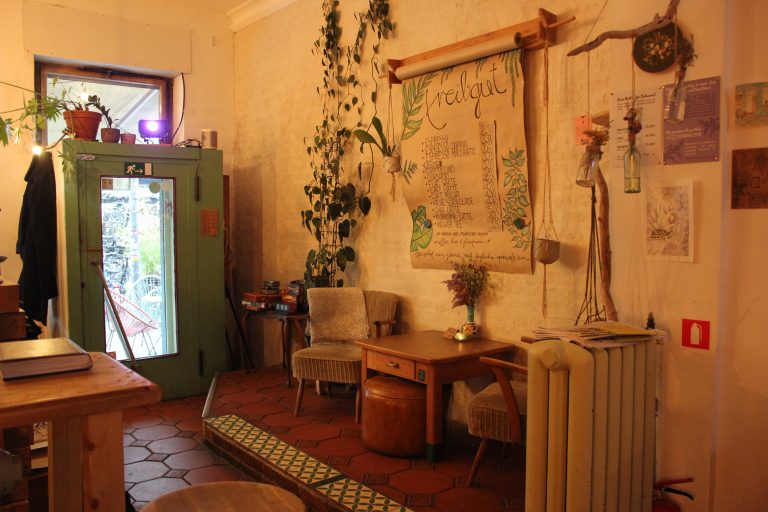 Kaffeehaus Treibgut Eingang