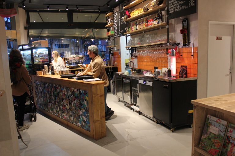 Pau's Boutique Theke 2