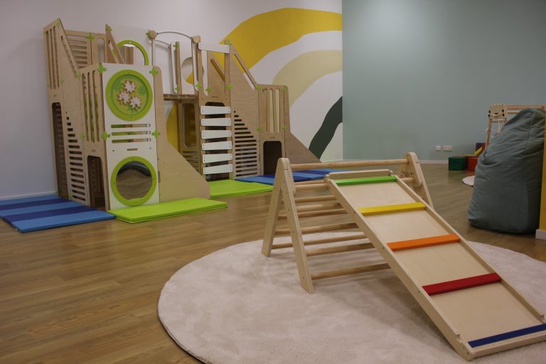 Little Rainbow World Raum 3